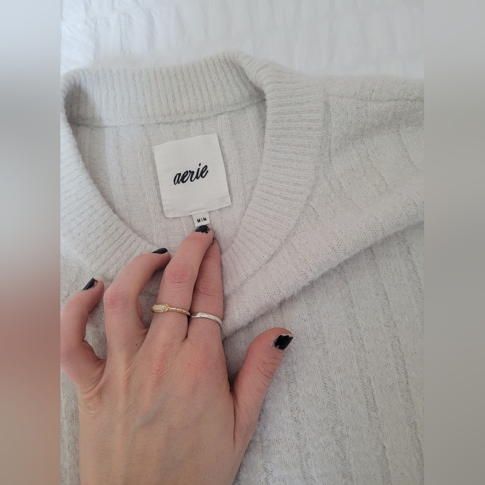Cozy Ribbed Knit Sweater - Picture 2 of 4